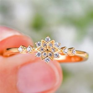 3 for $30 🎄 Luxury Female Flower Snowflake Ring Fashionable Winter Ring